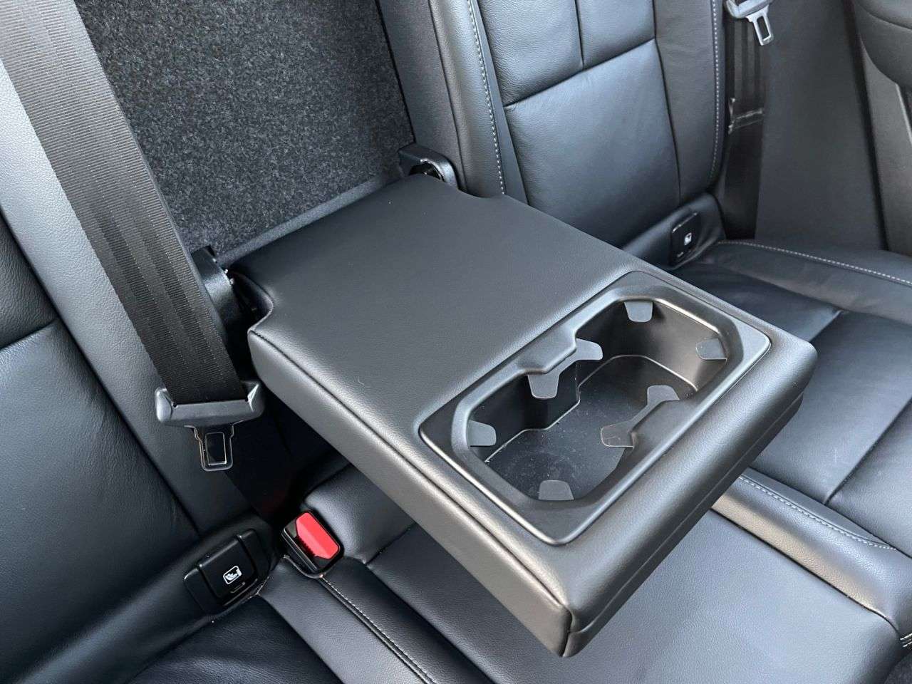 2021 VOLVO XC40 2021 VOLVO XC40