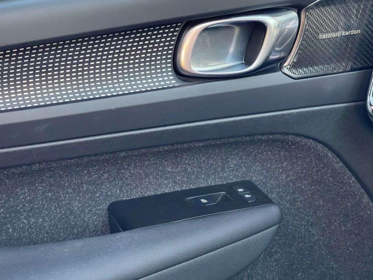 2021 VOLVO XC40 2021 VOLVO XC40