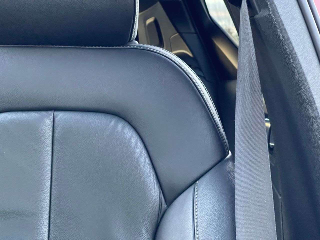 2021 VOLVO XC40 2021 VOLVO XC40