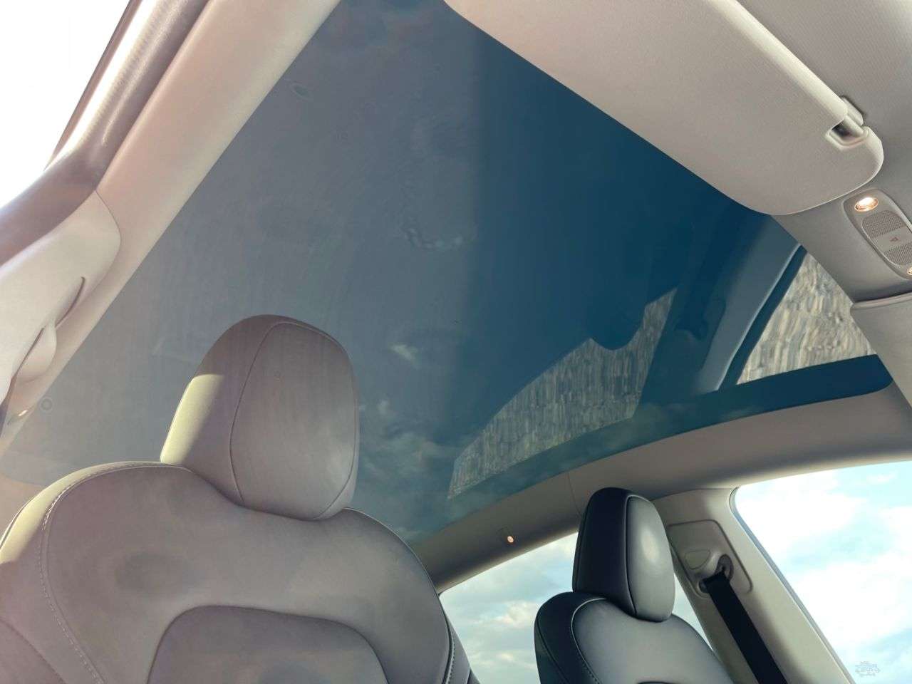 2023 TESLA MODEL Y 2023 TESLA MODEL Y