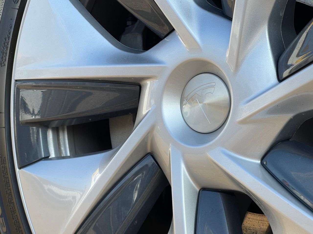 2023 TESLA MODEL Y 2023 TESLA MODEL Y