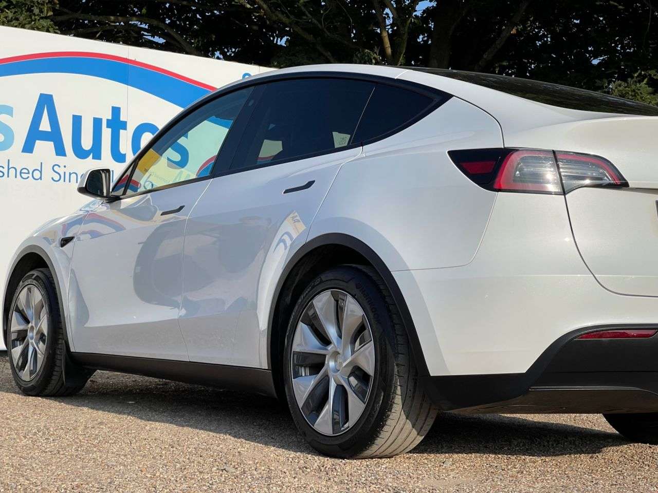 2023 TESLA MODEL Y 2023 TESLA MODEL Y