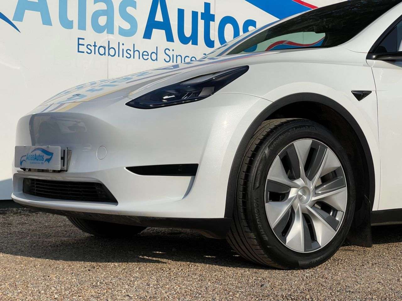 2023 TESLA MODEL Y 2023 TESLA MODEL Y