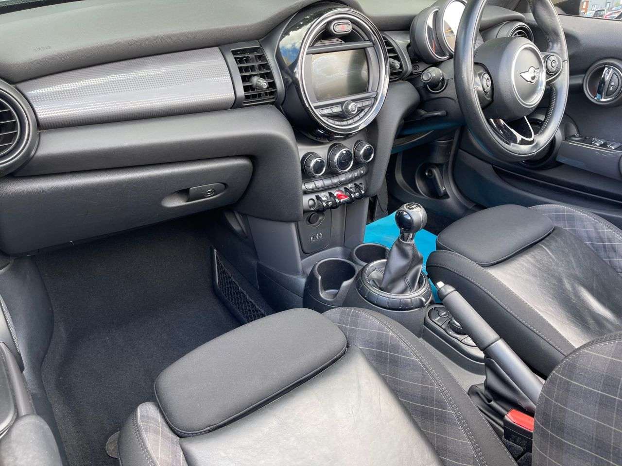 2017 MINI CONVERTIBLE 2017 MINI CONVERTIBLE