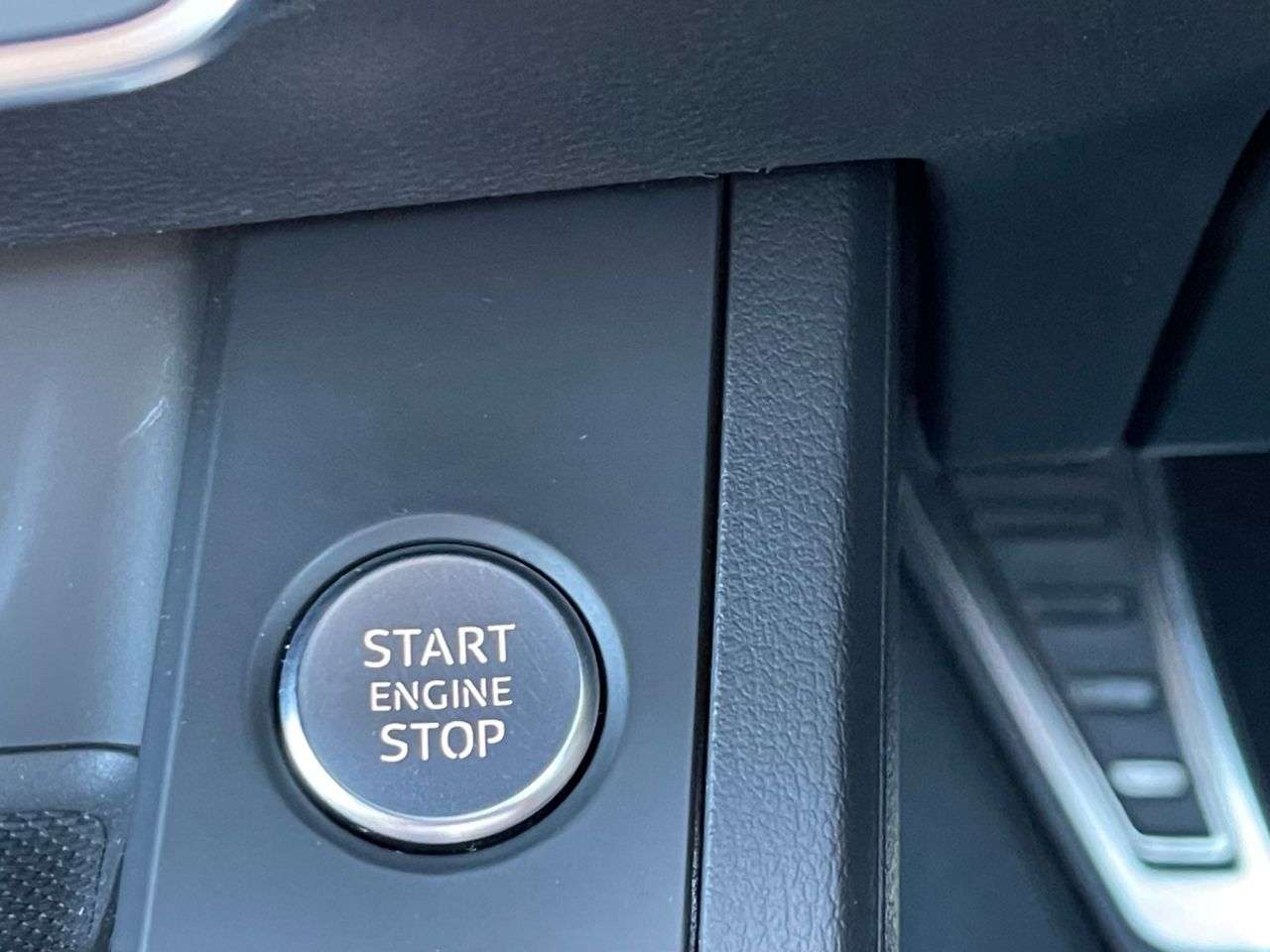 2024 AUDI A4 AVANT 2024 AUDI A4 AVANT