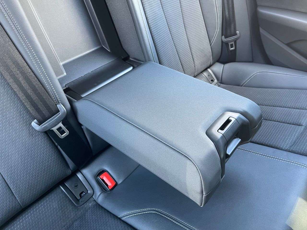 2024 AUDI A4 AVANT 2024 AUDI A4 AVANT