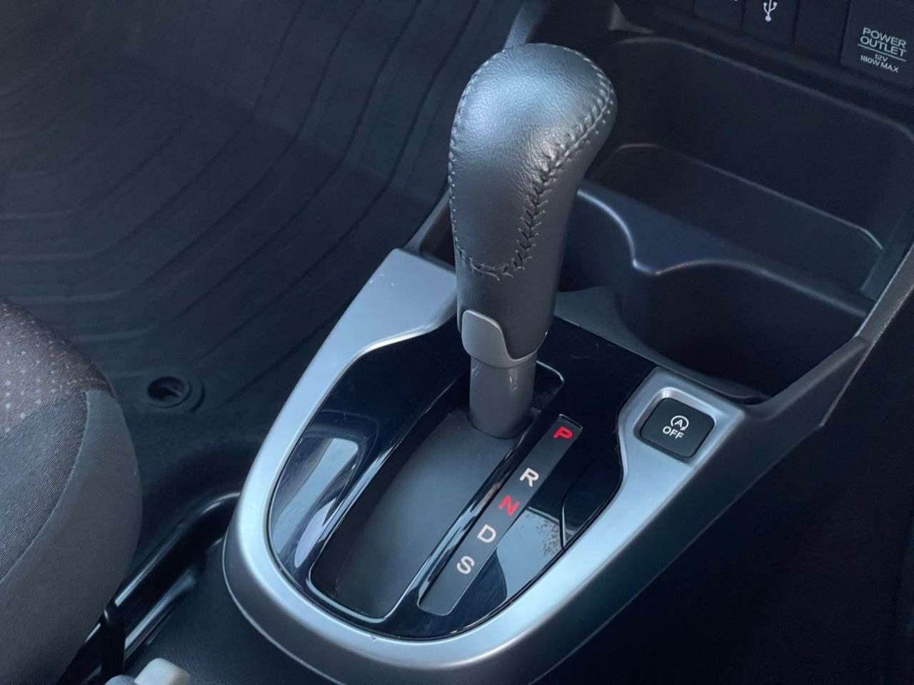 A 2016 HONDA JAZZ 1.3 i-VTEC EX Navi Hatchback 5dr Petrol CVT Euro 6 (s/s) (102 ps) 1 OWNER, A 2016 HONDA JAZZ 1.3 i-VTEC EX Navi Hatchback 5dr Petrol CVT Euro 6 (s/s) (102 ps) 1 OWNER,