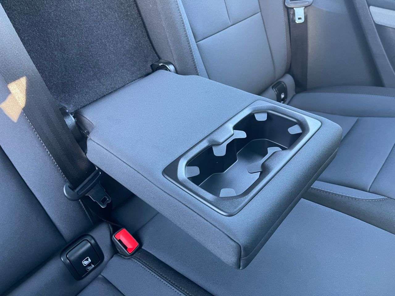 2022 POLESTAR POLESTAR 2 2022 POLESTAR POLESTAR 2