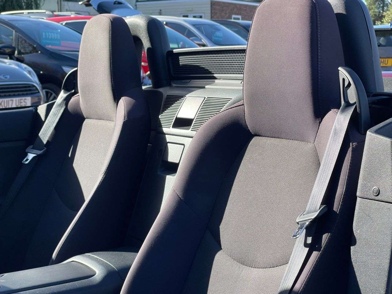 2010 MAZDA MX-5 2010 MAZDA MX-5