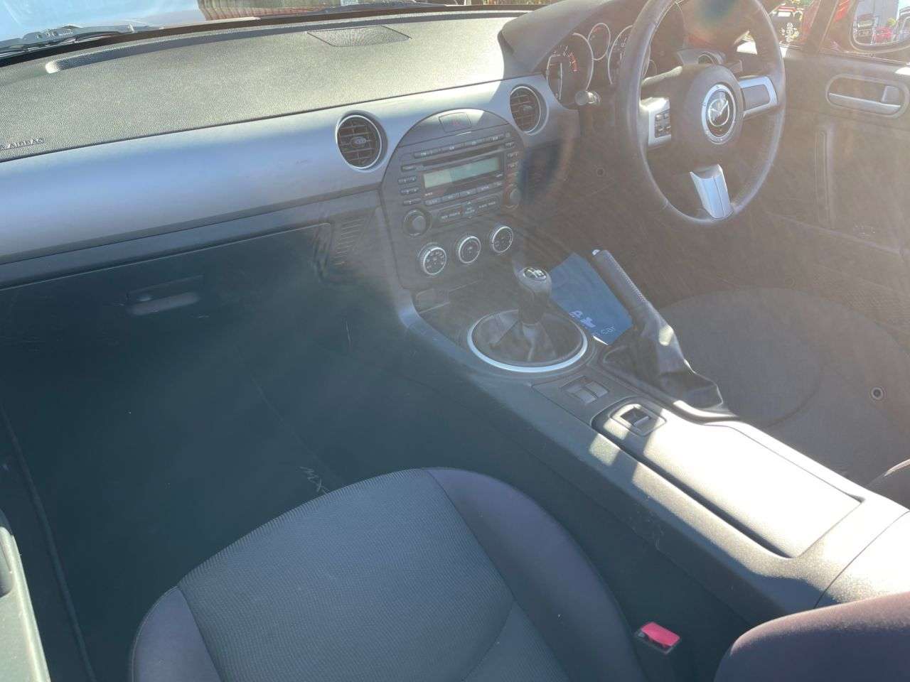 2010 MAZDA MX-5 2010 MAZDA MX-5