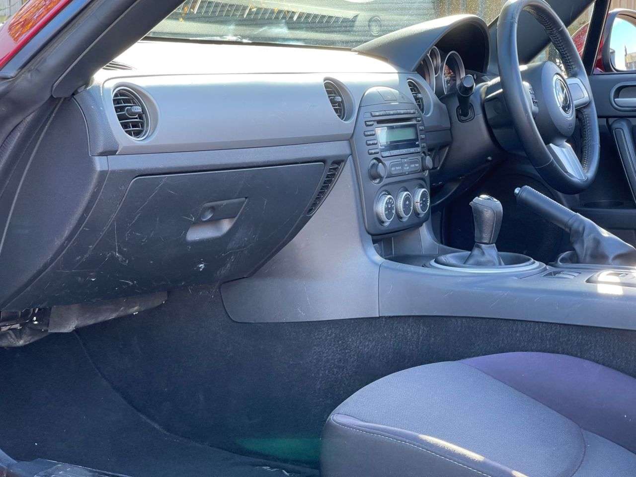 2010 MAZDA MX-5 2010 MAZDA MX-5