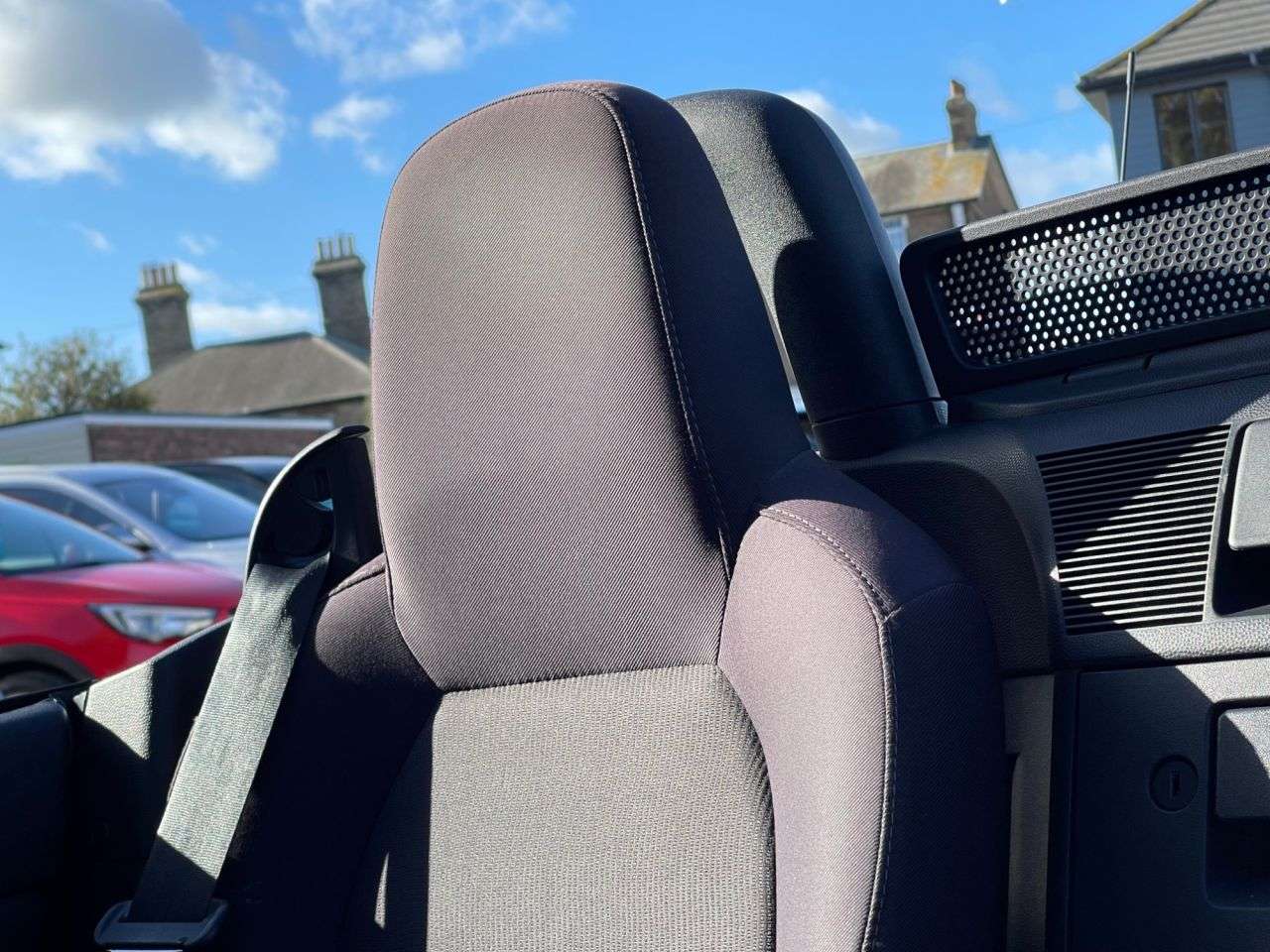 2010 MAZDA MX-5 2010 MAZDA MX-5