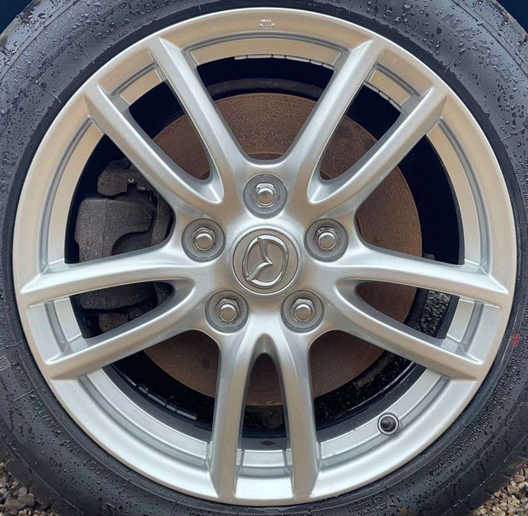 2010 MAZDA MX-5 2010 MAZDA MX-5