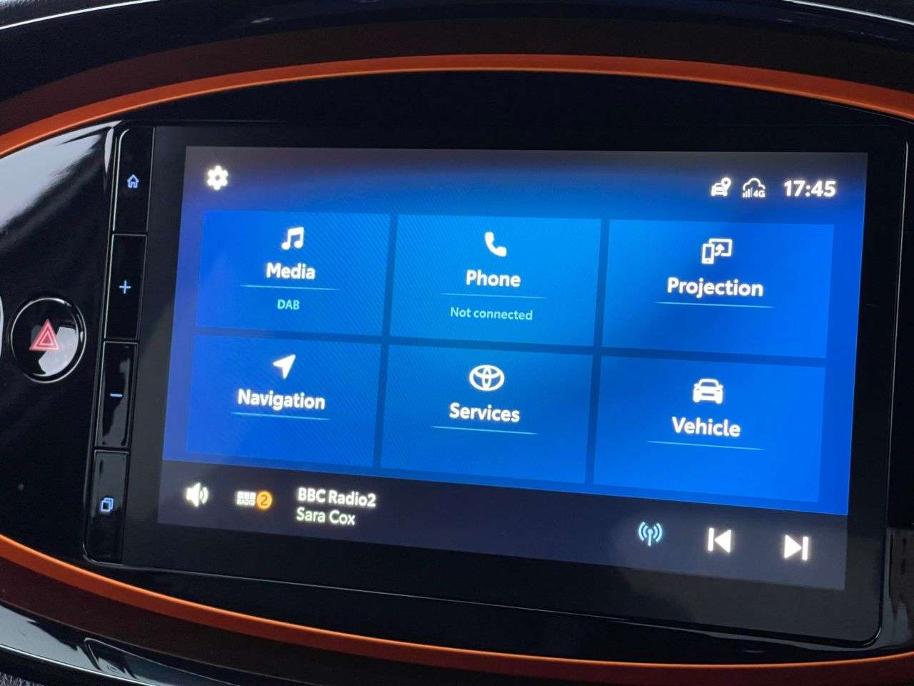 2022 TOYOTA AYGO X 2022 TOYOTA AYGO X