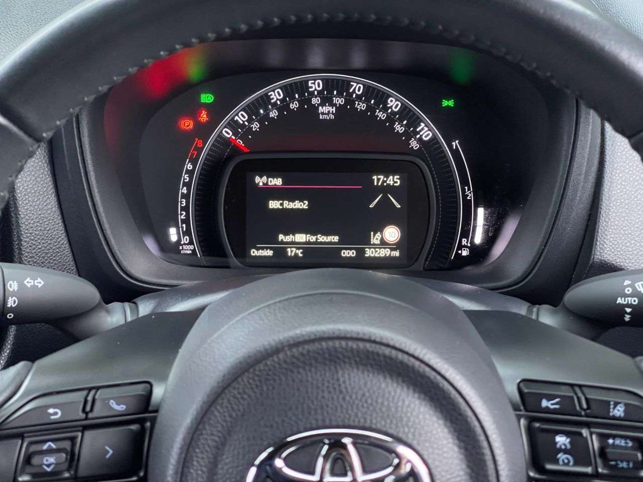 2022 TOYOTA AYGO X 2022 TOYOTA AYGO X