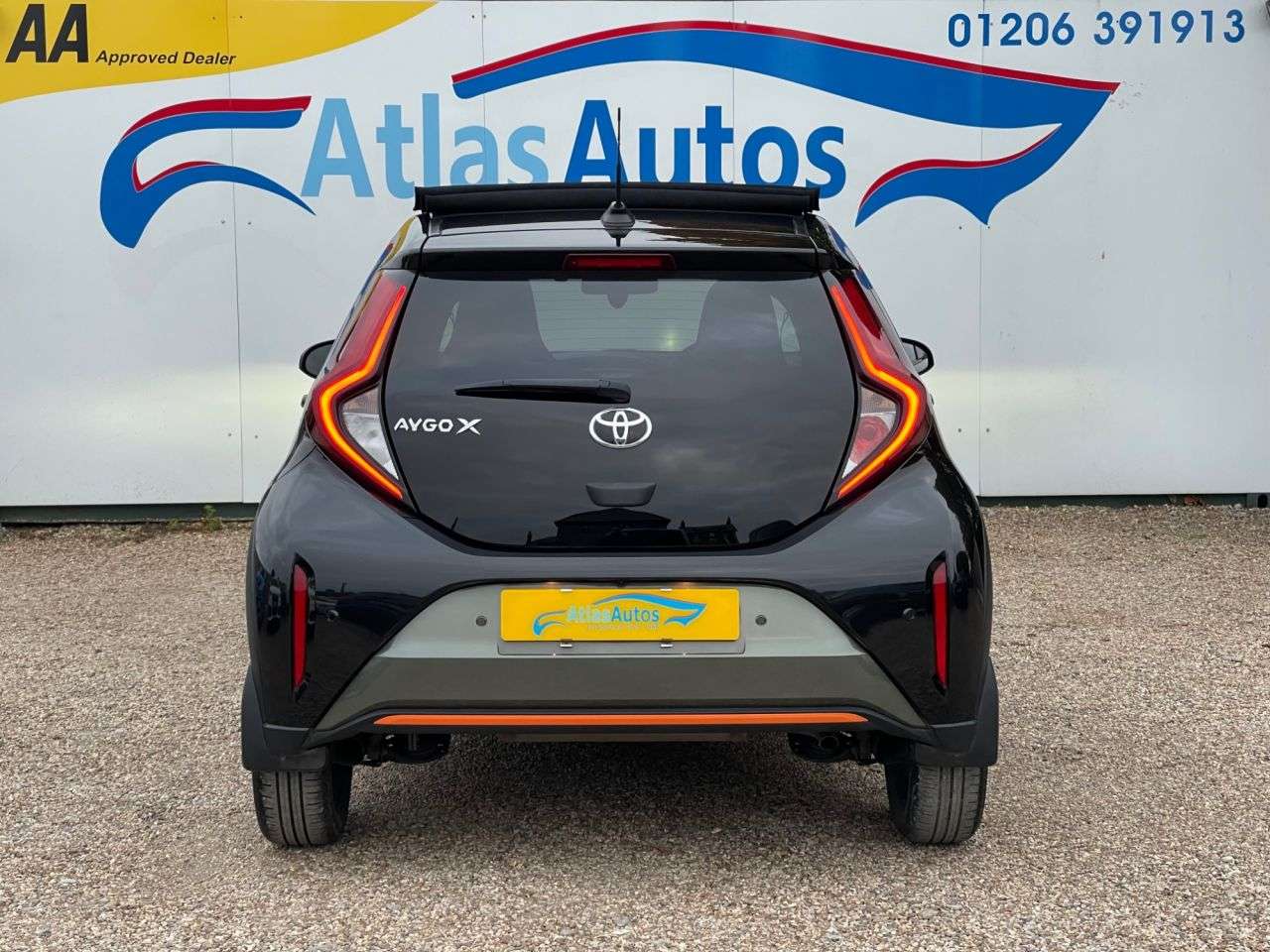 2022 TOYOTA AYGO X 2022 TOYOTA AYGO X