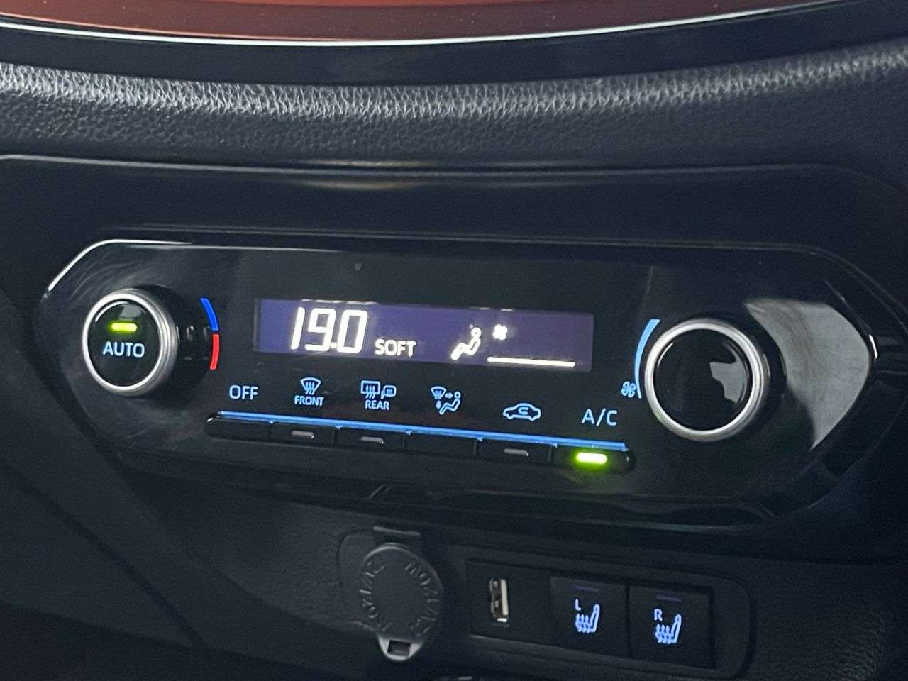 2022 TOYOTA AYGO X 2022 TOYOTA AYGO X