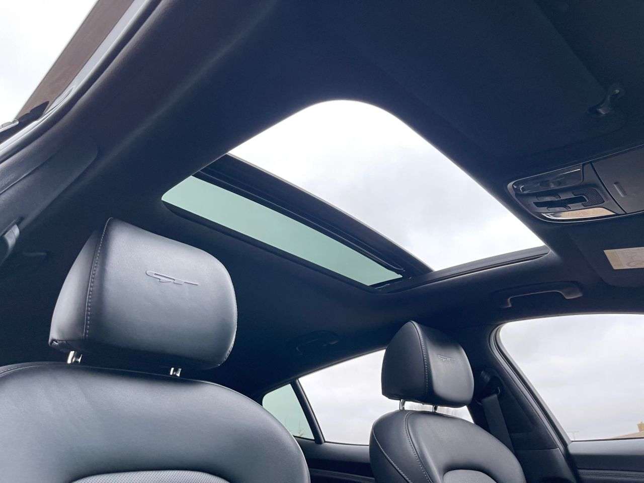 2019 KIA STINGER 2019 KIA STINGER