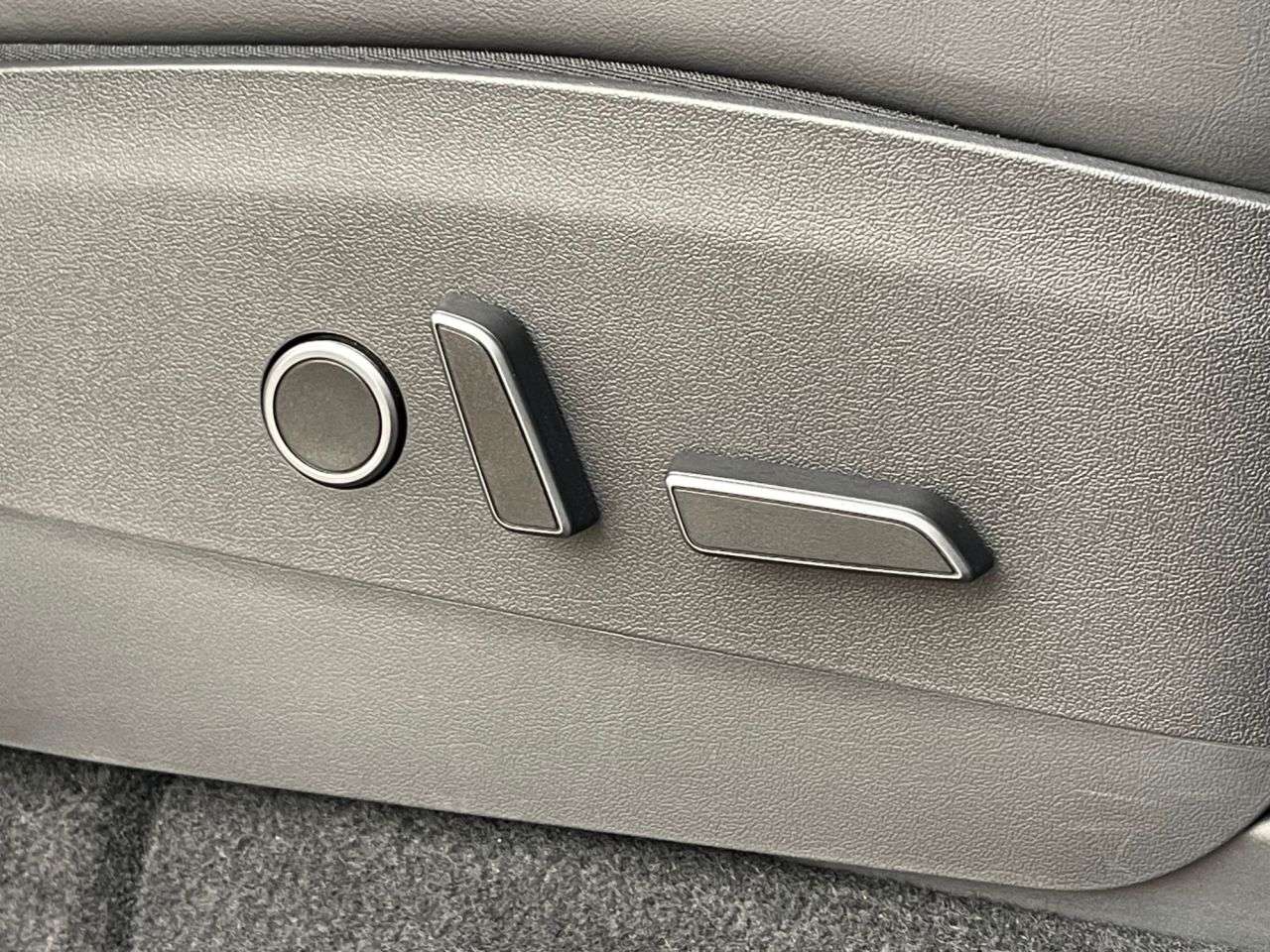 2022 TESLA MODEL Y 2022 TESLA MODEL Y