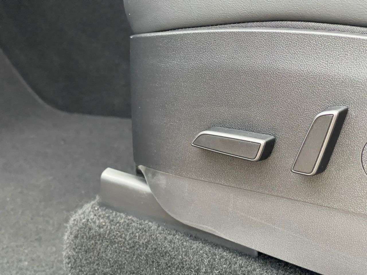 2022 TESLA MODEL Y 2022 TESLA MODEL Y