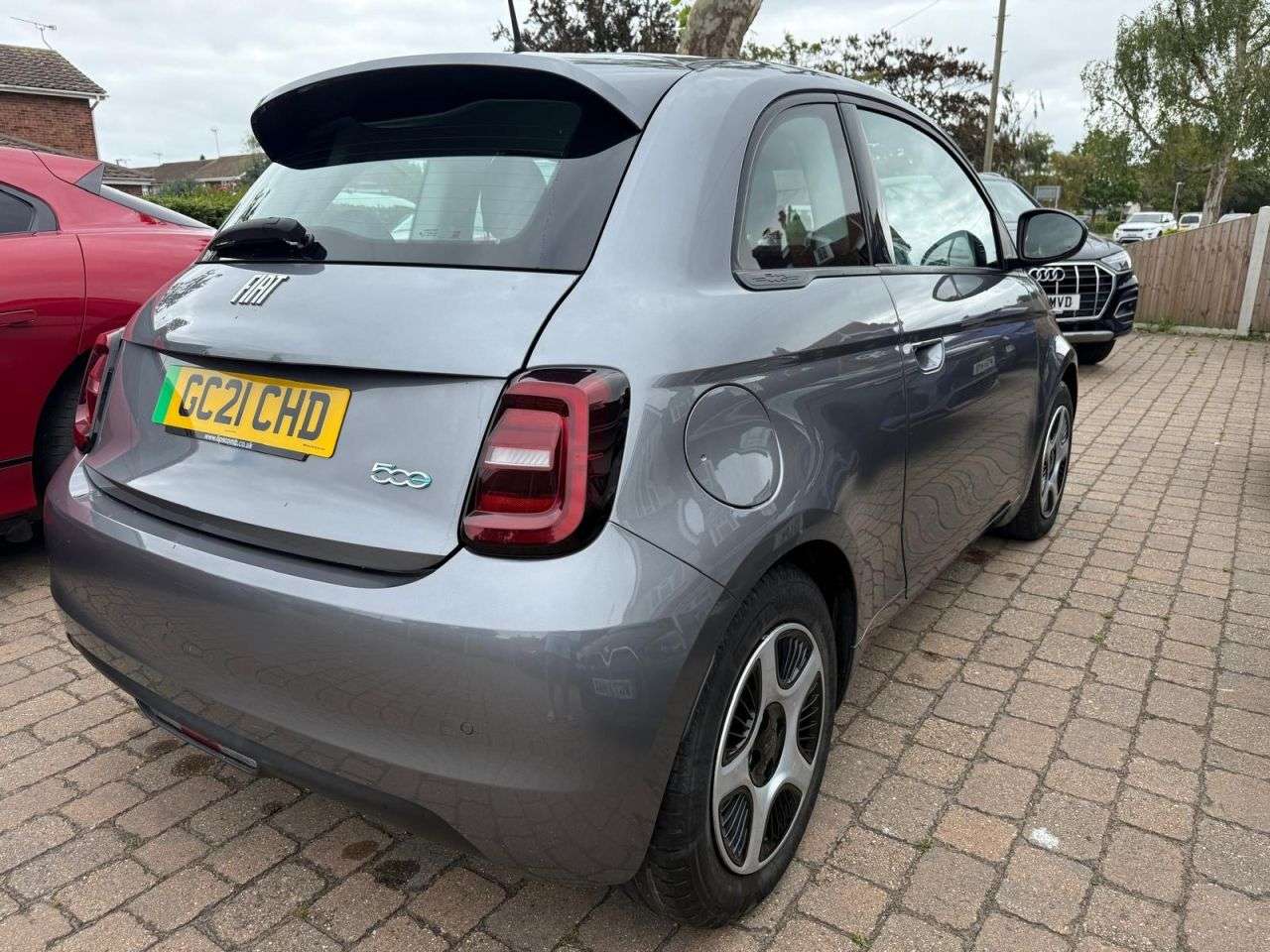 2021 FIAT 500E 2021 FIAT 500E