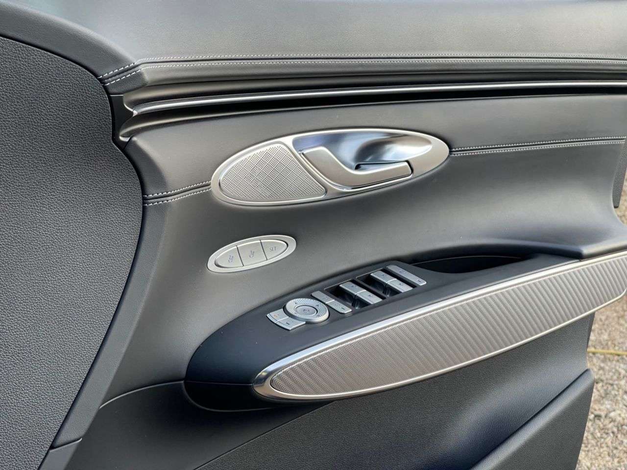 2022 GENESIS GV70 2022 GENESIS GV70