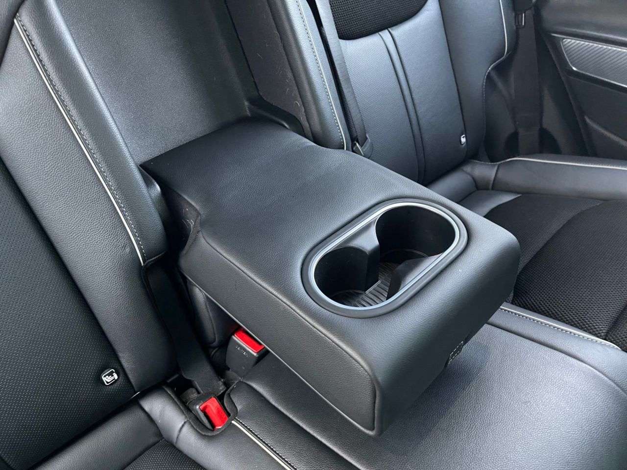 2022 GENESIS GV70 2022 GENESIS GV70