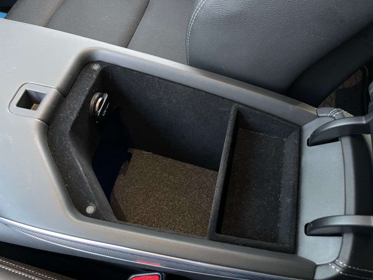 2022 GENESIS GV70 2022 GENESIS GV70