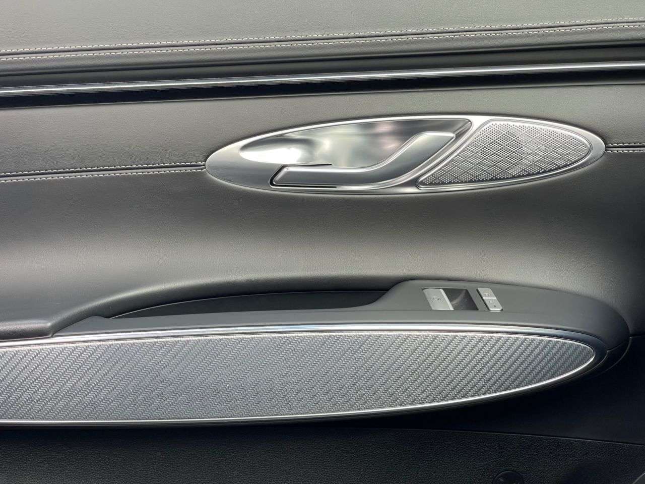 2022 GENESIS GV70 2022 GENESIS GV70