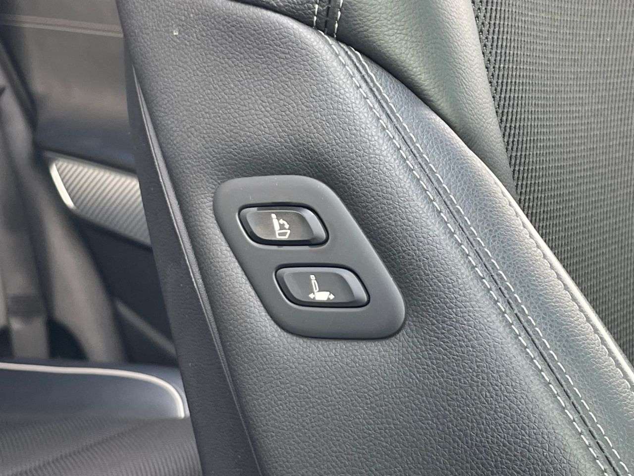 2022 GENESIS GV70 2022 GENESIS GV70