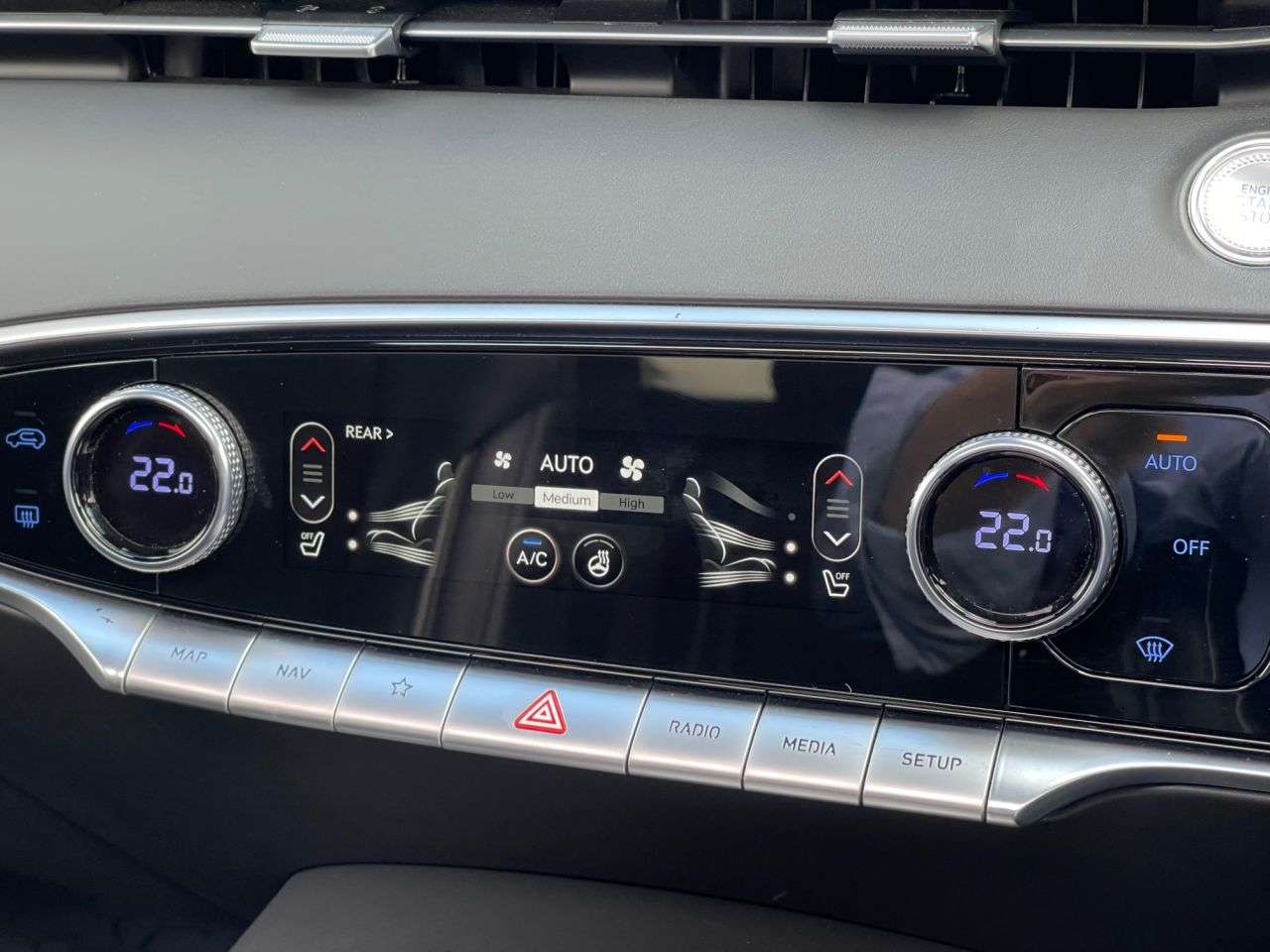2022 GENESIS GV70 2022 GENESIS GV70