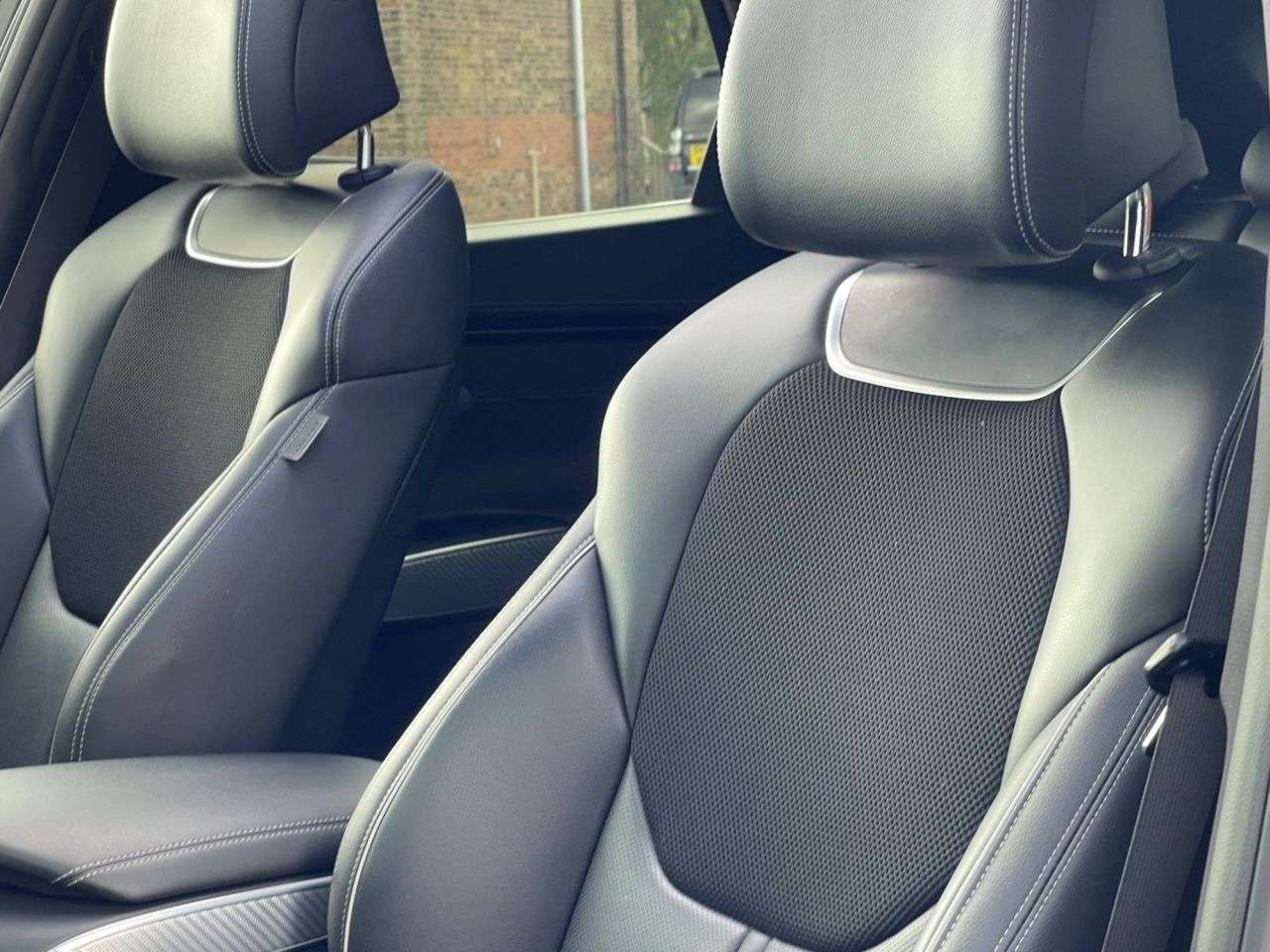 2022 GENESIS GV70 2022 GENESIS GV70