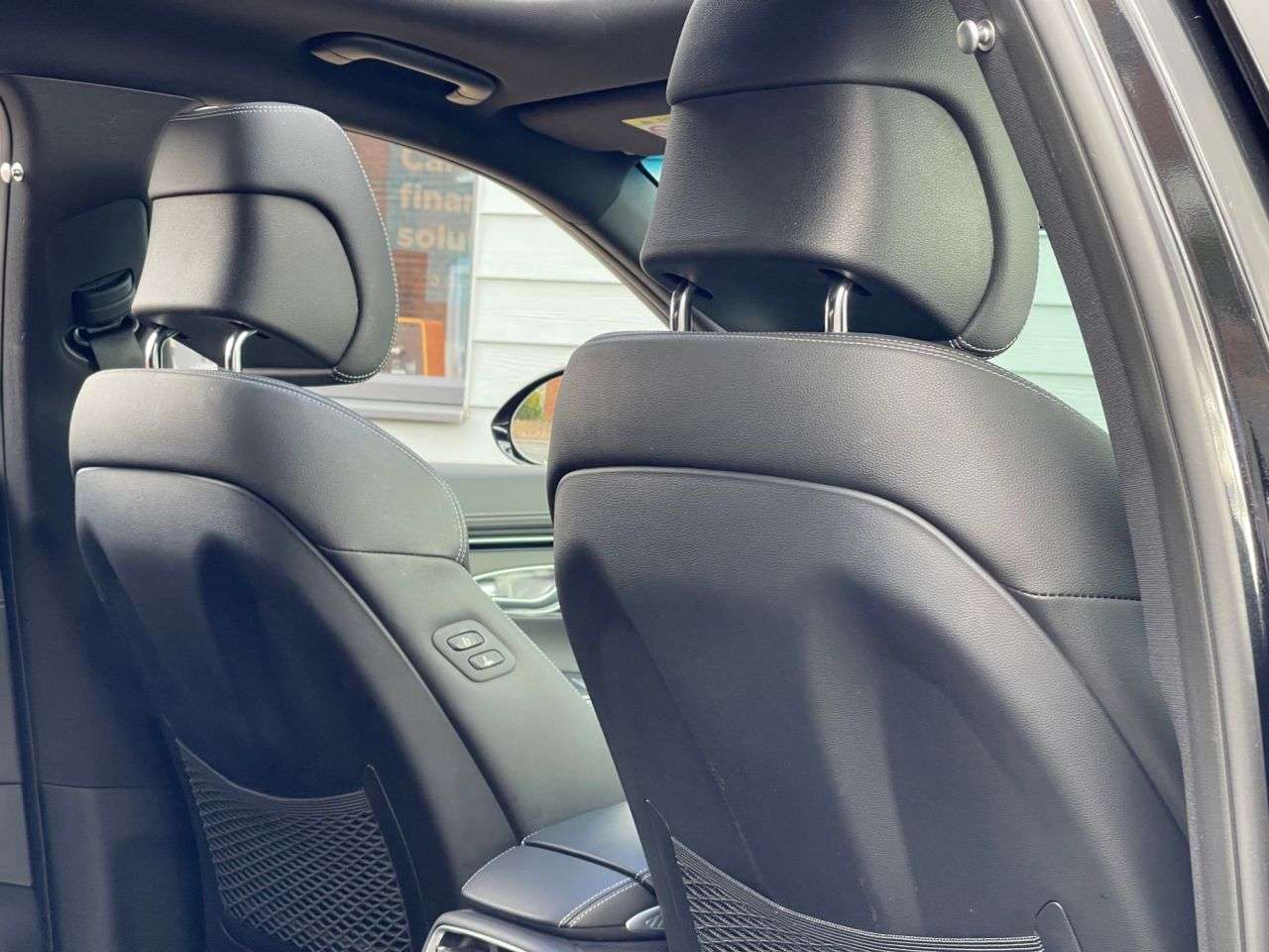 2022 GENESIS GV70 2022 GENESIS GV70