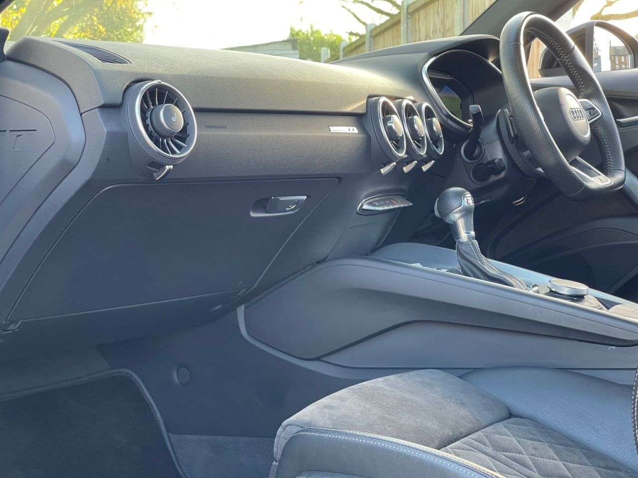 2021 AUDI TT 2021 AUDI TT