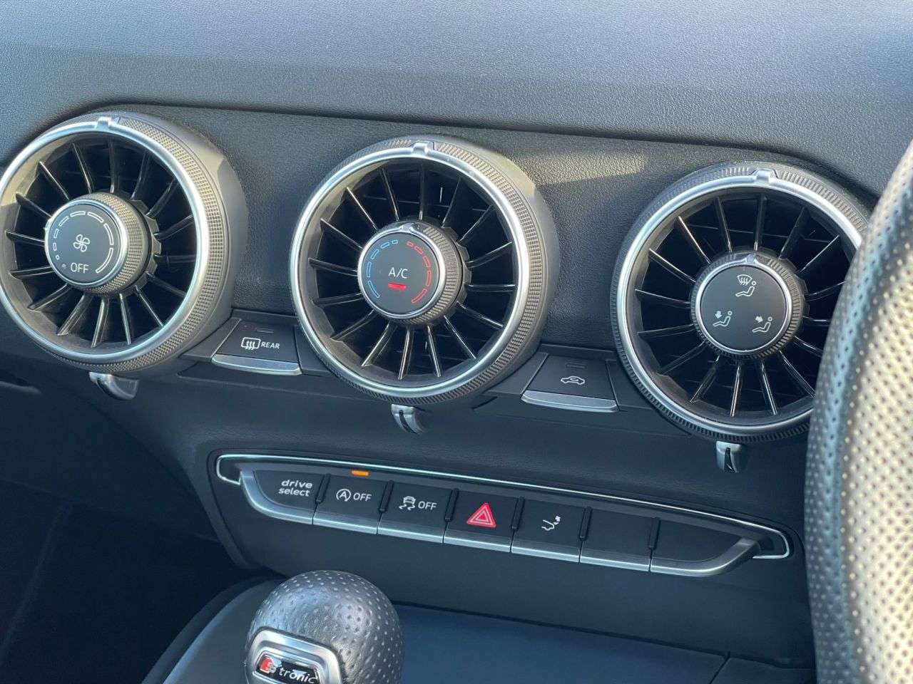 2021 AUDI TT 2021 AUDI TT