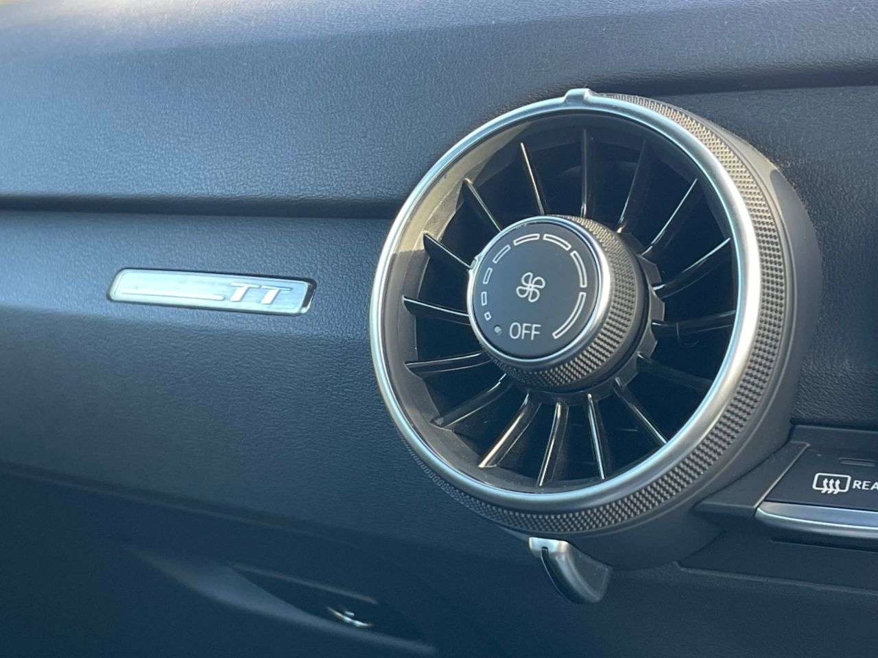 2021 AUDI TT 2021 AUDI TT