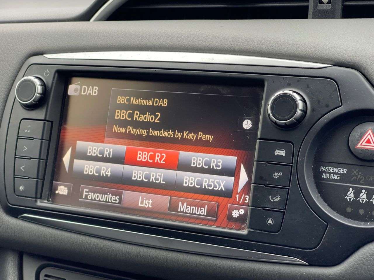 2017 TOYOTA YARIS 2017 TOYOTA YARIS