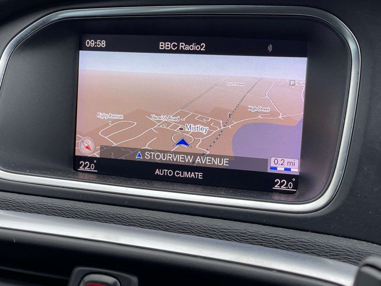 2017 VOLVO V40 2017 VOLVO V40