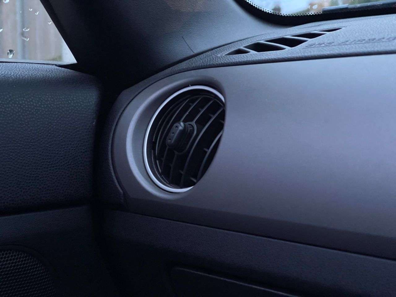 2010 MAZDA MX-5 2010 MAZDA MX-5