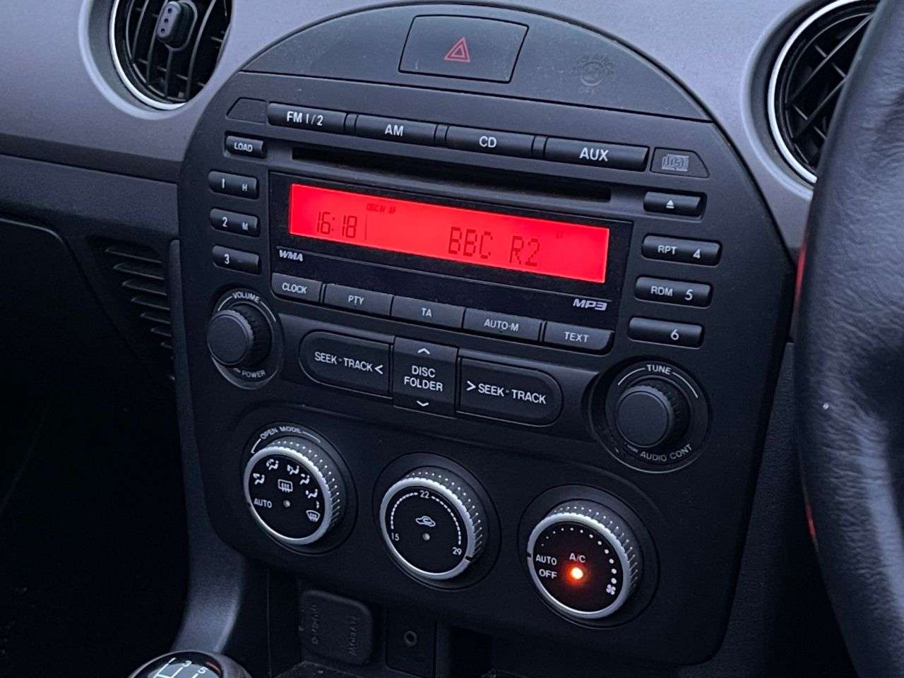 2010 MAZDA MX-5 2010 MAZDA MX-5