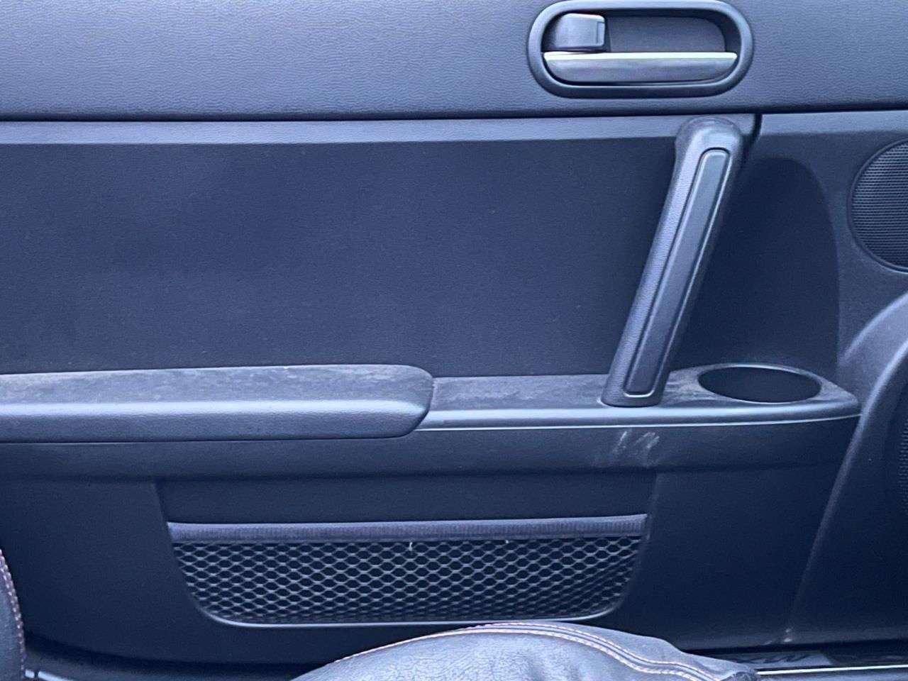 2010 MAZDA MX-5 2010 MAZDA MX-5