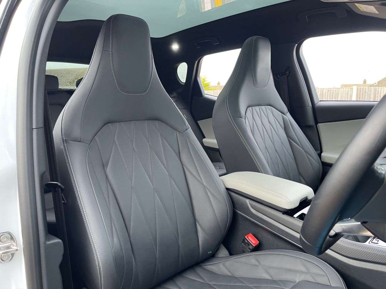 2025 FORD CAPRI 2025 FORD CAPRI