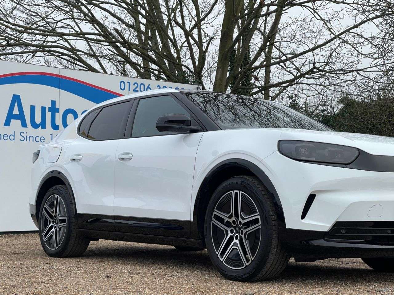 2025 FORD CAPRI 2025 FORD CAPRI