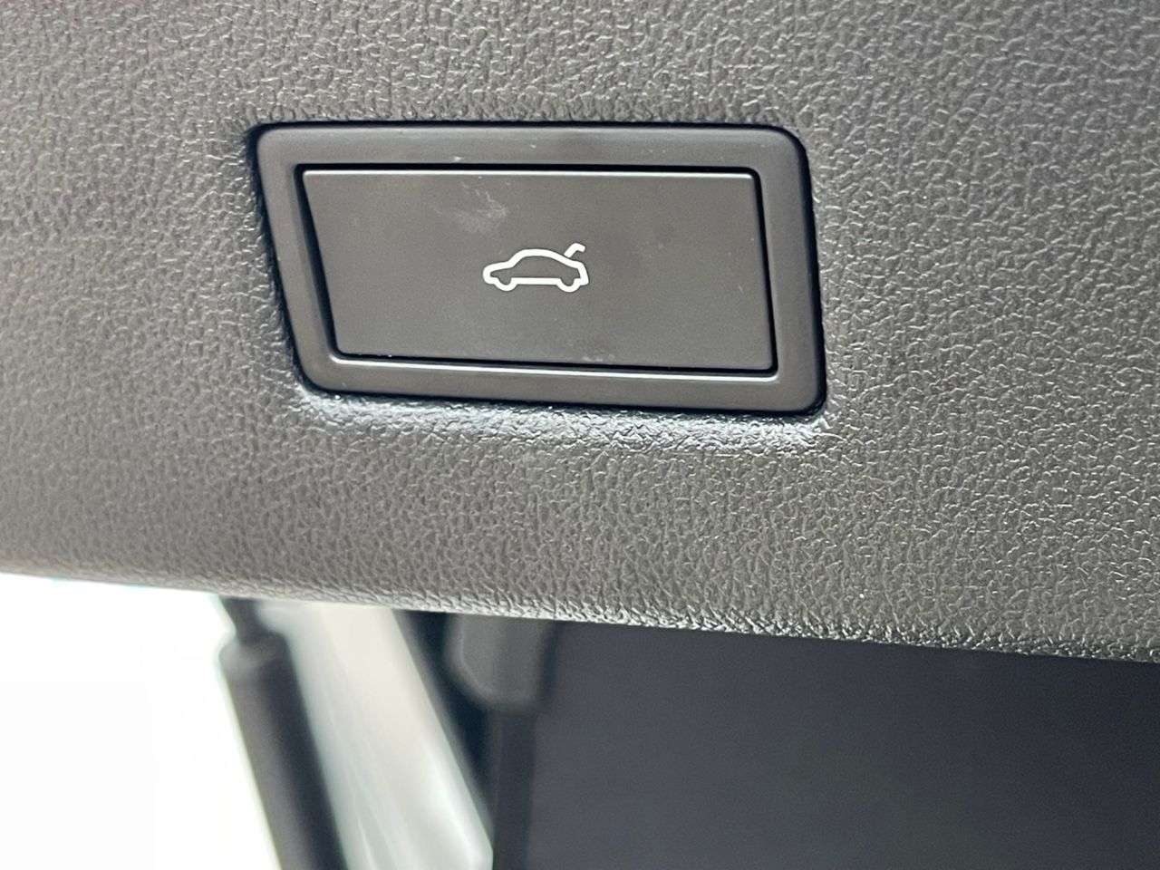 2025 FORD CAPRI 2025 FORD CAPRI