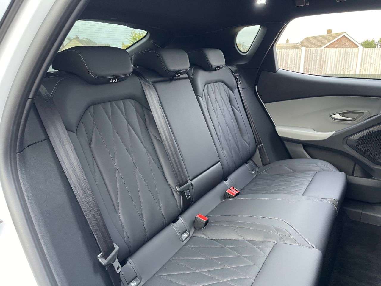 2025 FORD CAPRI 2025 FORD CAPRI