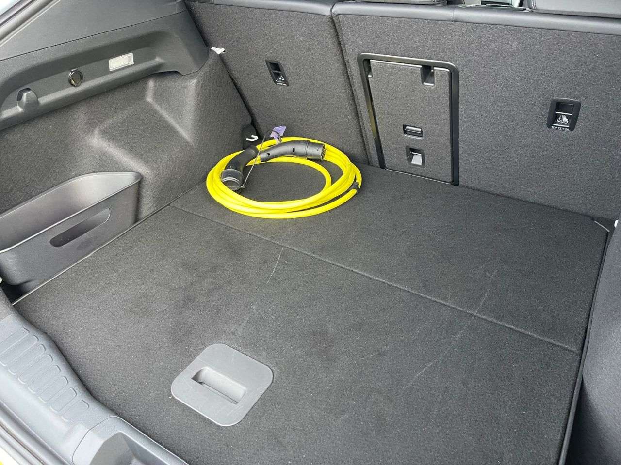 2025 FORD CAPRI 2025 FORD CAPRI