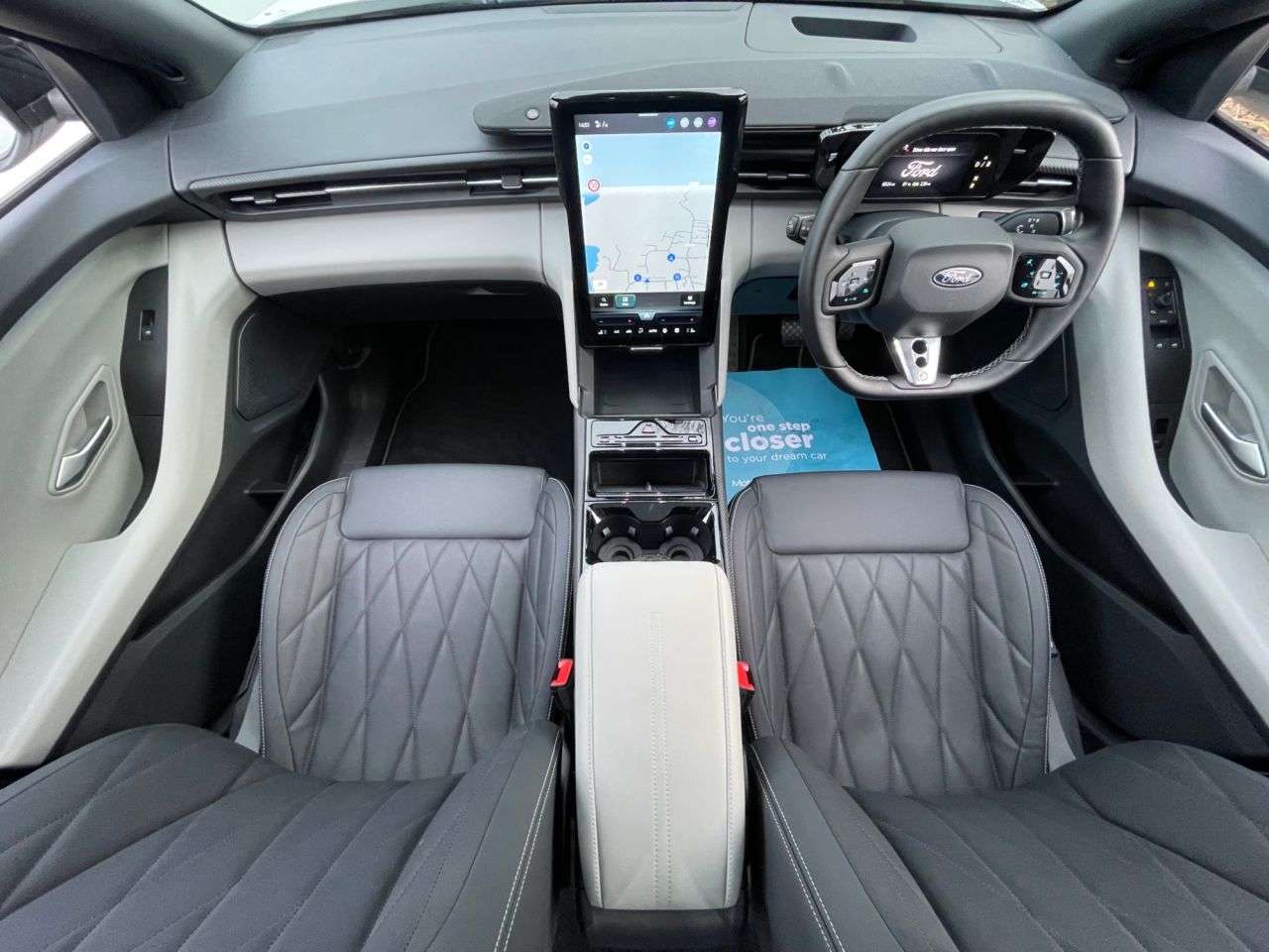 2025 FORD CAPRI 2025 FORD CAPRI