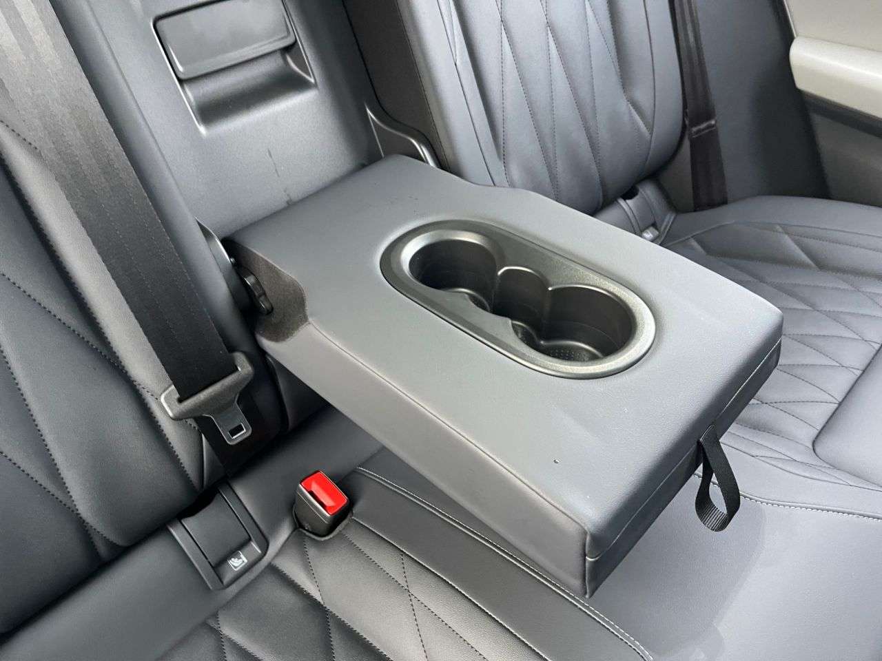 2025 FORD CAPRI 2025 FORD CAPRI