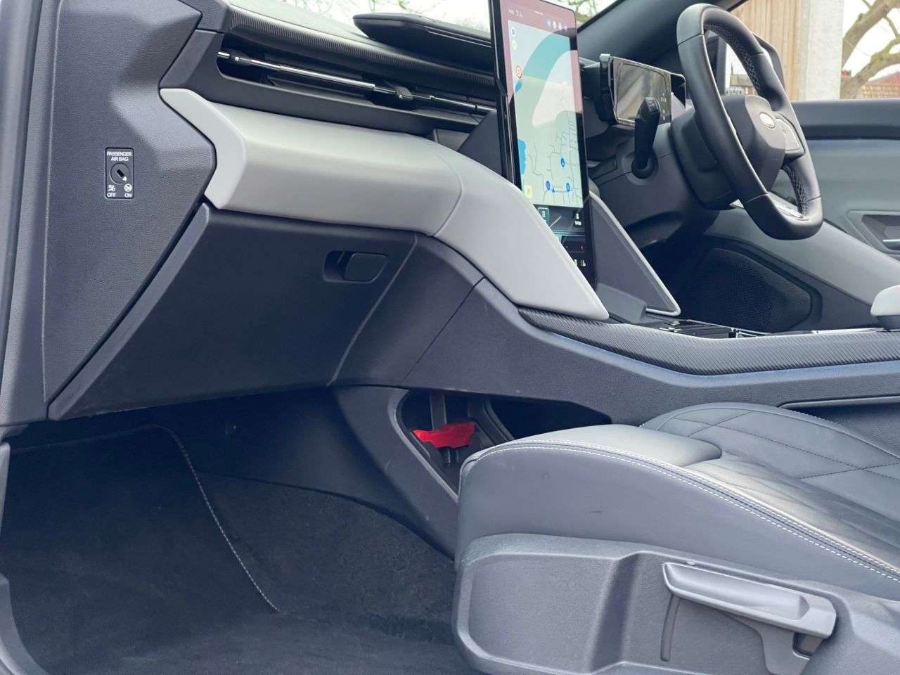 2025 FORD CAPRI 2025 FORD CAPRI