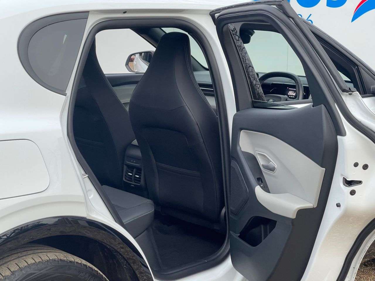 2025 FORD CAPRI 2025 FORD CAPRI